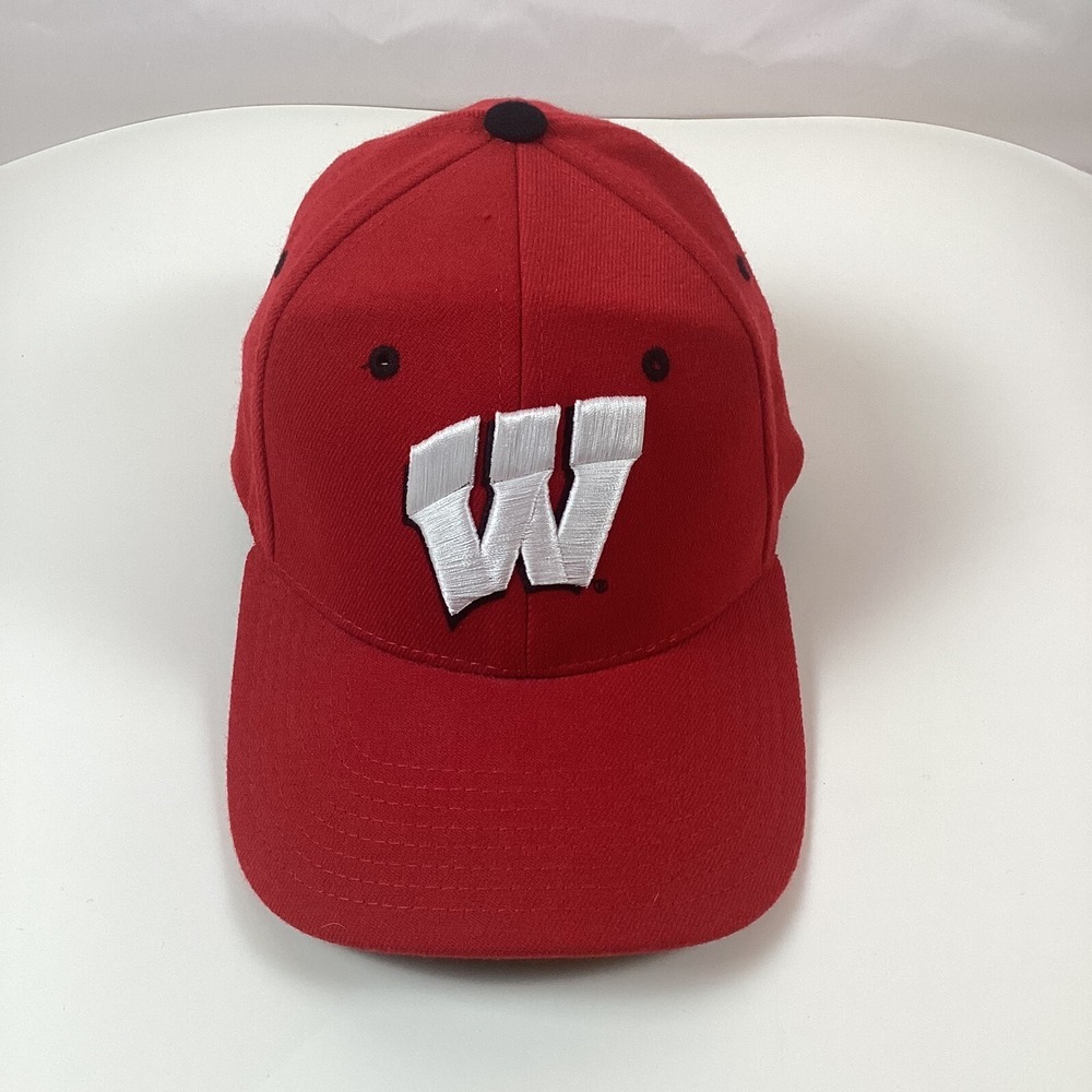 WISCONSIN BADGERS Mens Cap Hat Zephyr Red Bucky Badger Hat Cap
